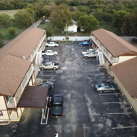 Executive Inn San Saba Екстер'єр фото
