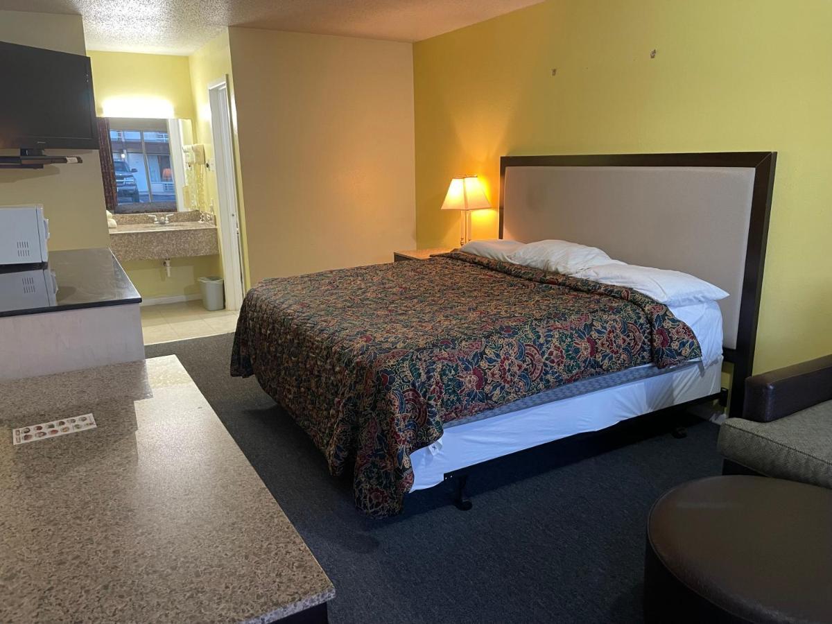 Executive Inn San Saba Екстер'єр фото